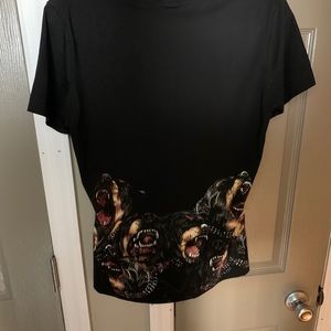 Men’s Size large Authentic Givenchy short sleeve